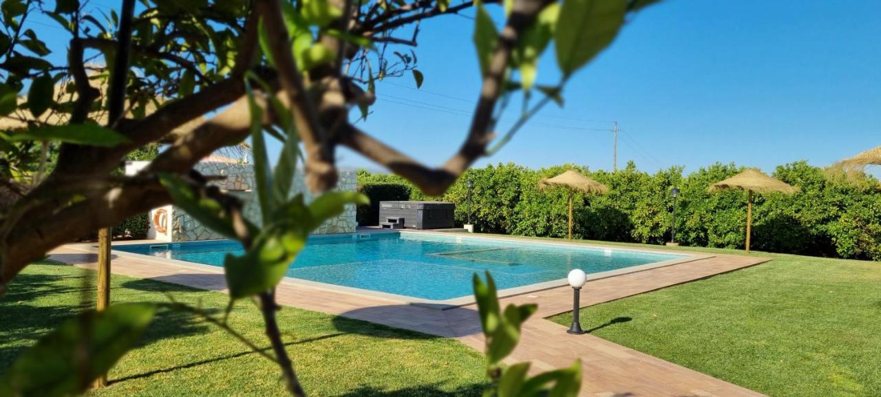 Villa Quinta Dos I'S - Algarve à Ferrarias  Extérieur photo